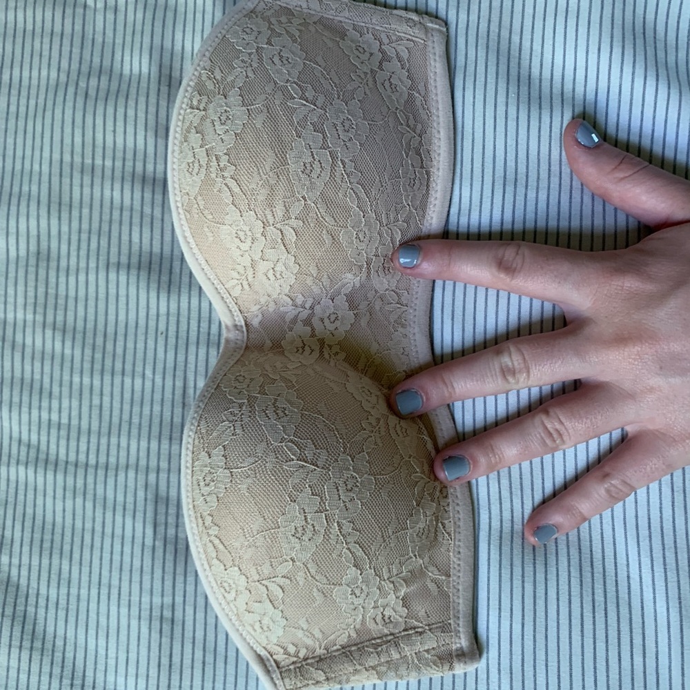VICTORIA SECRET, nude strapless bra